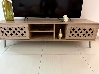 Beautiful TV table for sale in Brandnew condition