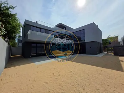 Luxurious 5BR with private pool+big terrace with all amenities in keya Massar just 340k