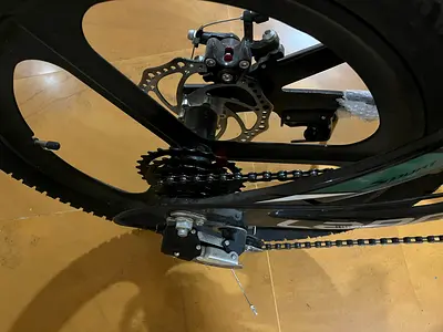 Kids’ multi-speed bike in excellent condition, almost new, used only a few times, suitable for ages