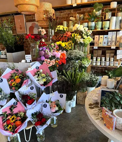 Flower and Gift shop in al Majaz 2 for sale