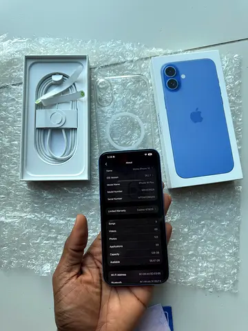 Apple iPhone 16 plus with original box, MagSafe ring and charging cable like brand new 100% Battery