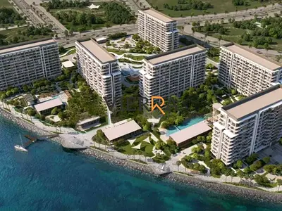 سكن على الواجهة المائية | إطلالة على القناة | موقع مميز