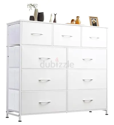 White multi-drawer dresser / chest of drawers