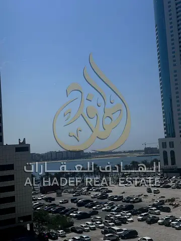 شقة غرفتين وصالة للإيجار في الخان الشارقة | سعر 42 ألف سنوي | تأمين يُصرف بعد 3 شهور | دفعات 4 شيكات | موقع مميز قريب من البحر والخدمات