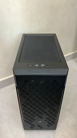 Corsair PC Case + RGB Fans – Missing Side Panels / Budget Build