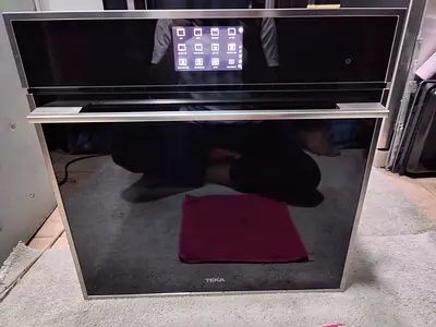 TEKA Built-in Electric Oven – Black Glass Touch Control – Used, Excellent Condition