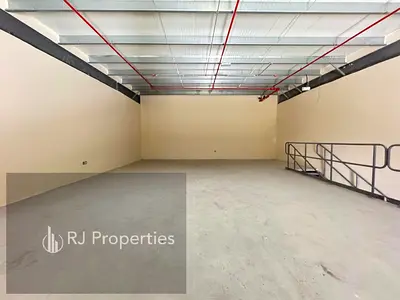 LUXURY warehouse very prime lecation business center ready to move only 200k