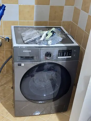 Free delivery Samsung Front-Load 8/6 kg Washer dryer 2 in 1