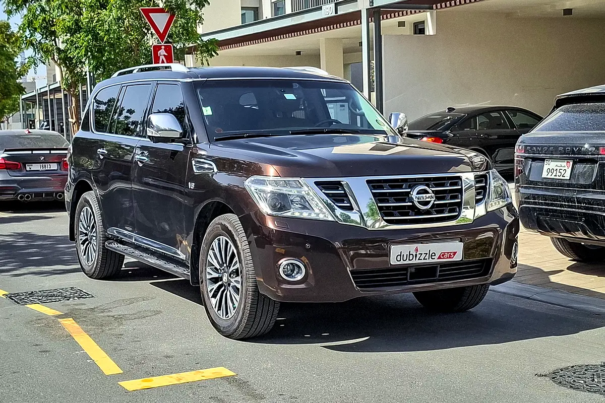 Nissan Patrol 2017 — photo 1 of 15