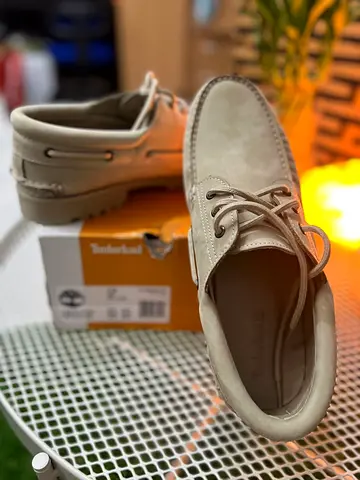Timberland mens suede boat shoes - light beige, good condition