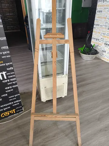 Wooden Easel Stand