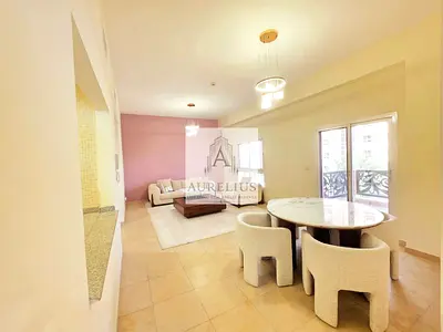 Vacant – Terrace – Partly Furnished – Central Location