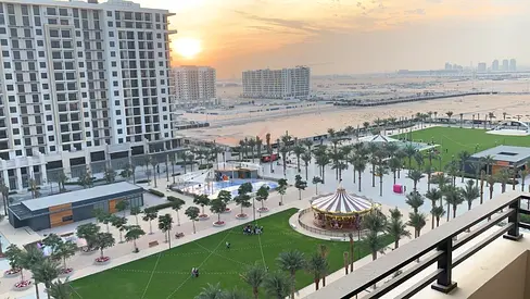 Nshama Town Square Jennah 2 (3 Beds + Maid + Study)