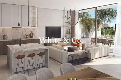 Great Investment | 5BR+M | Prime Location