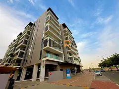 Brand New 1 Bedroom | Mid Floor Vacant Unit | Freehold