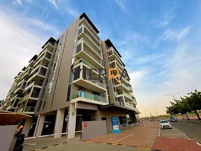 Brand New 1 Bedroom | Mid Floor Vacant Unit | Freehold
