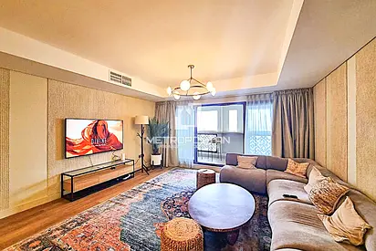 Fully Furnished| Bright| Spacious| Palm View