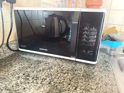 Samsung countertop microwave - working condition