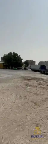 نطقة الجرف 2، أرض واسعة تبلغ مساحتها 129,000 قدم مربع