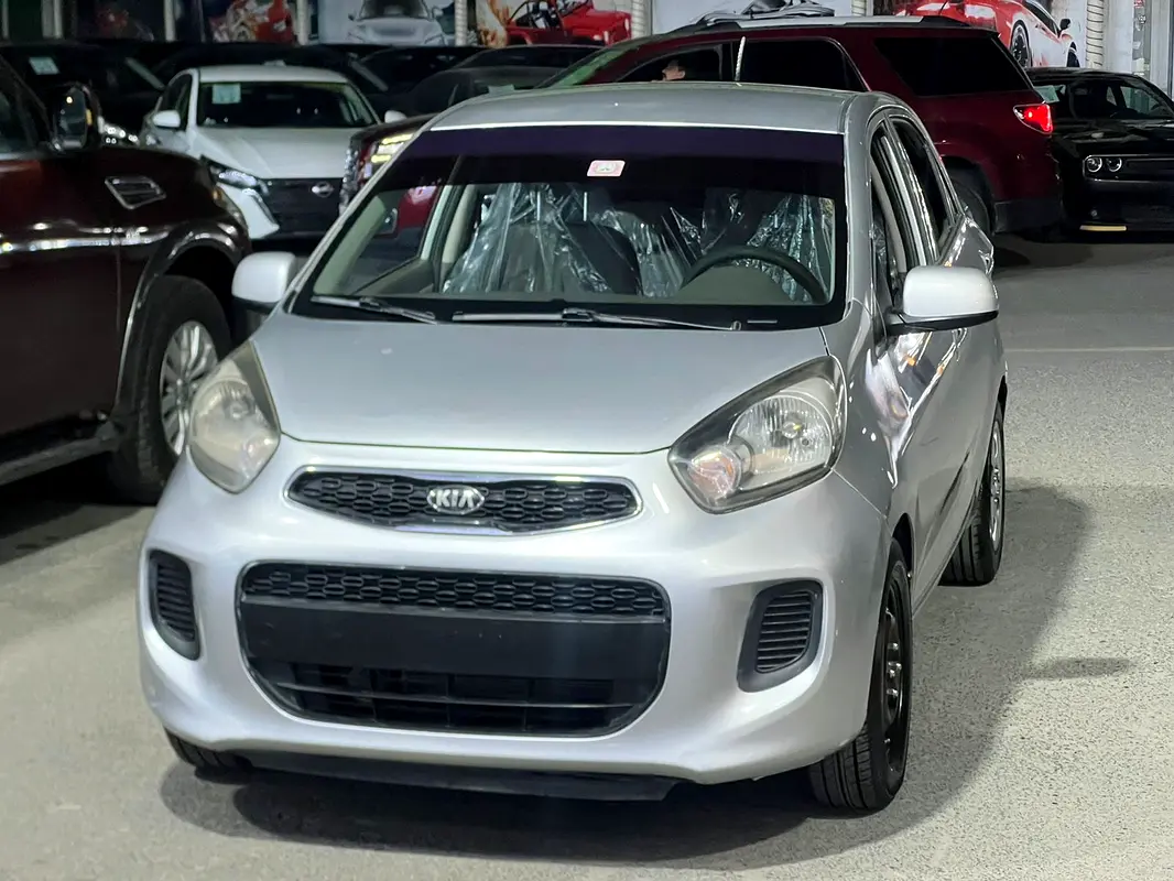 Kia Picanto 2016 — photo 1 of 9