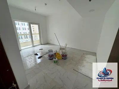 غرفتين وصاله/قريب من مخرج دبي/غاز مركزي /جيم /مسبح /باركينج