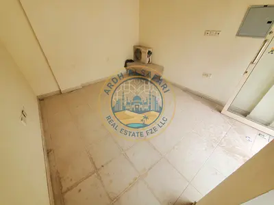 Very Chaper price shop available for rent