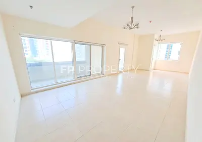 Community View | Chiller Free | Huge Layout