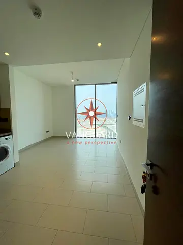 HIGH FLOOR | 1 BEDROOM APARTMENT | VACANT ON MAY