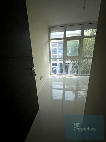 3BHK | Vacant | Prime Location | Middle Unit