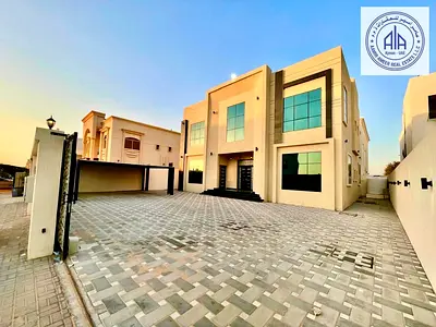 فيلا جديدة كلياً مكونة من 5 غرف نوم متاحة للإيجار في منطقة الهليو بعجمان