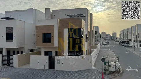 Corner villa, two floors and a roof, with a price including registration and ownership fees, in one of the most prestigious areas of Ajman. Freehold o