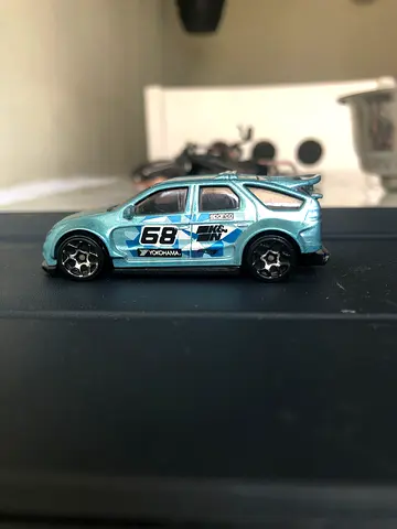 blue hot wheels car