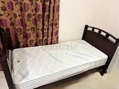 Single dark wood bunk bed frame with mattress (200*90cm) (2 Beds) (2 Mattress)