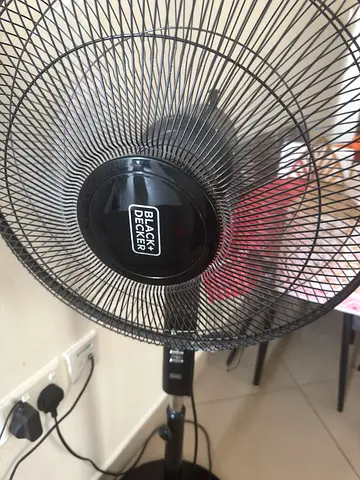 Black decker stand table fan