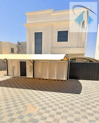 للايجار فيلا منطقة الزاهية موقع مميز جدا وجهة حجر بالكامل مع الاثاث ارضى اول روووف بسعر لقطة