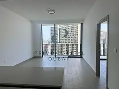 Modern 1 BR| Mid Floor | Community View