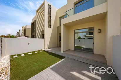 Rare to Market | Modern Finishes | Vacant
