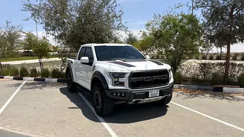 Luxury package - GCC Supercab (Rare spec)