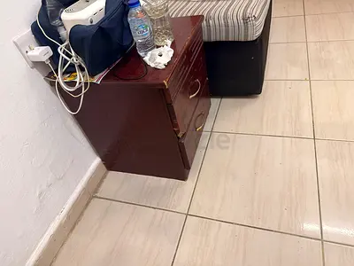 Wooden sidetable with Drawers