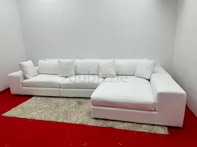 Brand New condition Eicholltz brand lshape sofa
