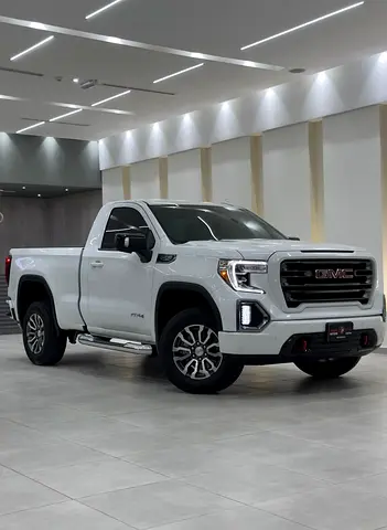 GMC Sierra AT4 5.3L V8,2022 Model, Gcc Specification Very good condition