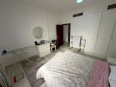 Furnished one-bedroom apartment with balcony available in Al Nuaimiya 2, King Faisal Street. Prime location. Includes all bills and internet. Families