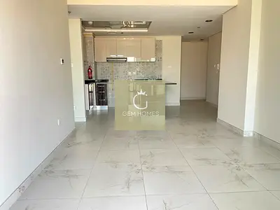 READY TO MOVE IN | MID FLOOR | SPACIOUS | UNFURNISHED