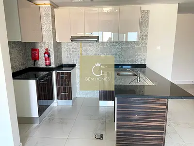READY TO MOVE IN | MID FLOOR | SPACIOUS | UNFURNISHED