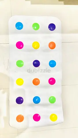 Munchkin Dots Bath Mat for children and baby