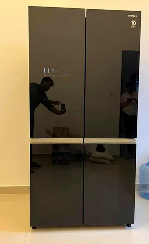 Hitachi Black Refrigerator - 10 Year Warranty