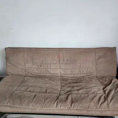 كنبة تفتح سرير