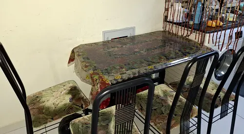 Dining Table for Sale (Table+ 4 Chairs)