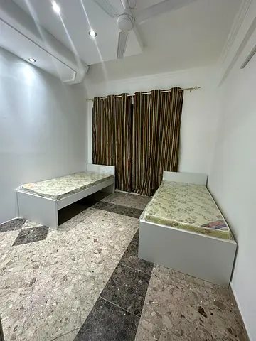 EXCEUTIVE ROOM FOR RENT 2500 IN AL MANKHOOL