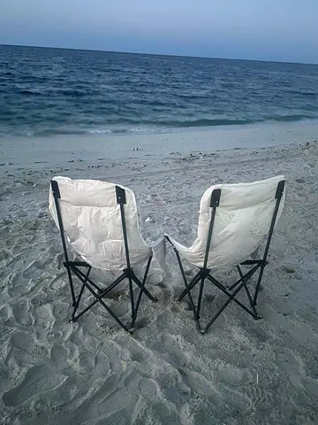 Pair of Foldable Beach Chairs Like New